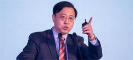 李光斗  